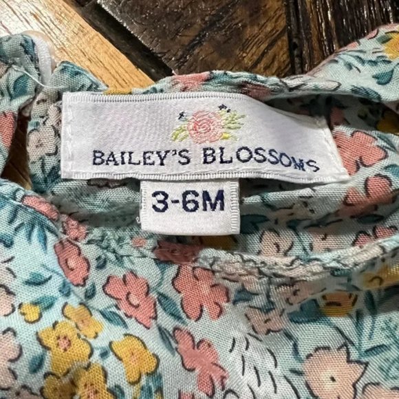 Baby Girl Bailey's Blossoms Romper Bundle size 3-6 months - Picture 5 of 5